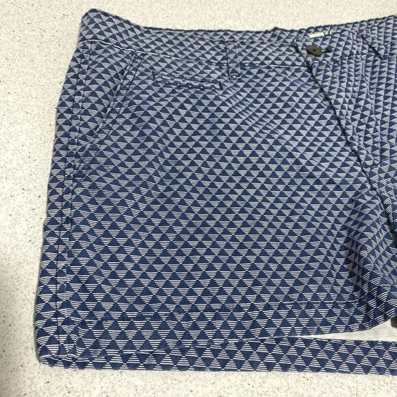 Gap tailored shorts womens sz 10R 3” inseam blue & white printed cotton mid-rise - Picture 2 of 6